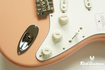 2021 Collection Made in Japan Hybrid II Stratocaster - Flamingo Pink